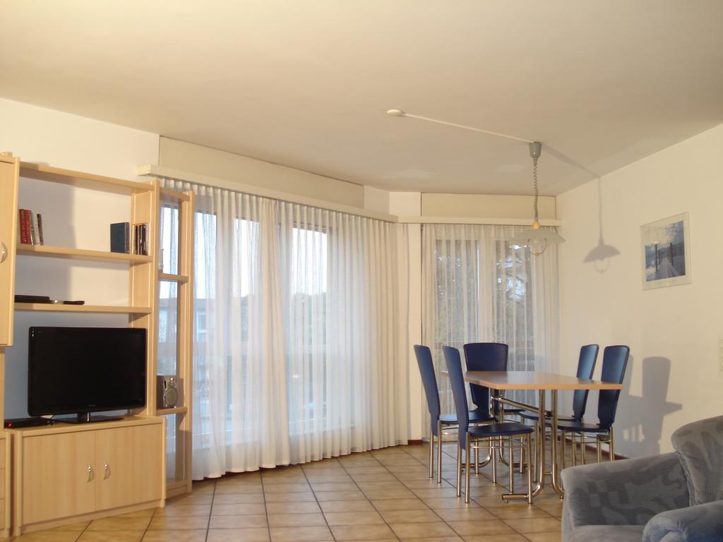 Apart Holidays - Residenza Flora Locarno Cameră foto