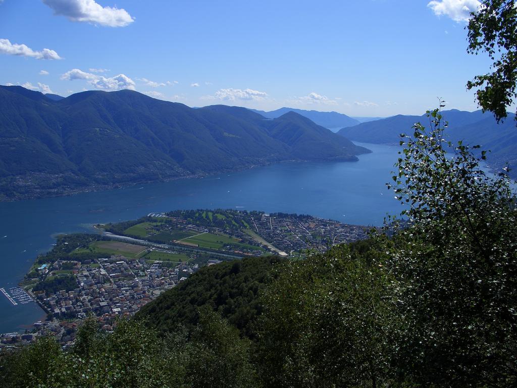 Apart Holidays - Residenza Flora Locarno Exterior foto