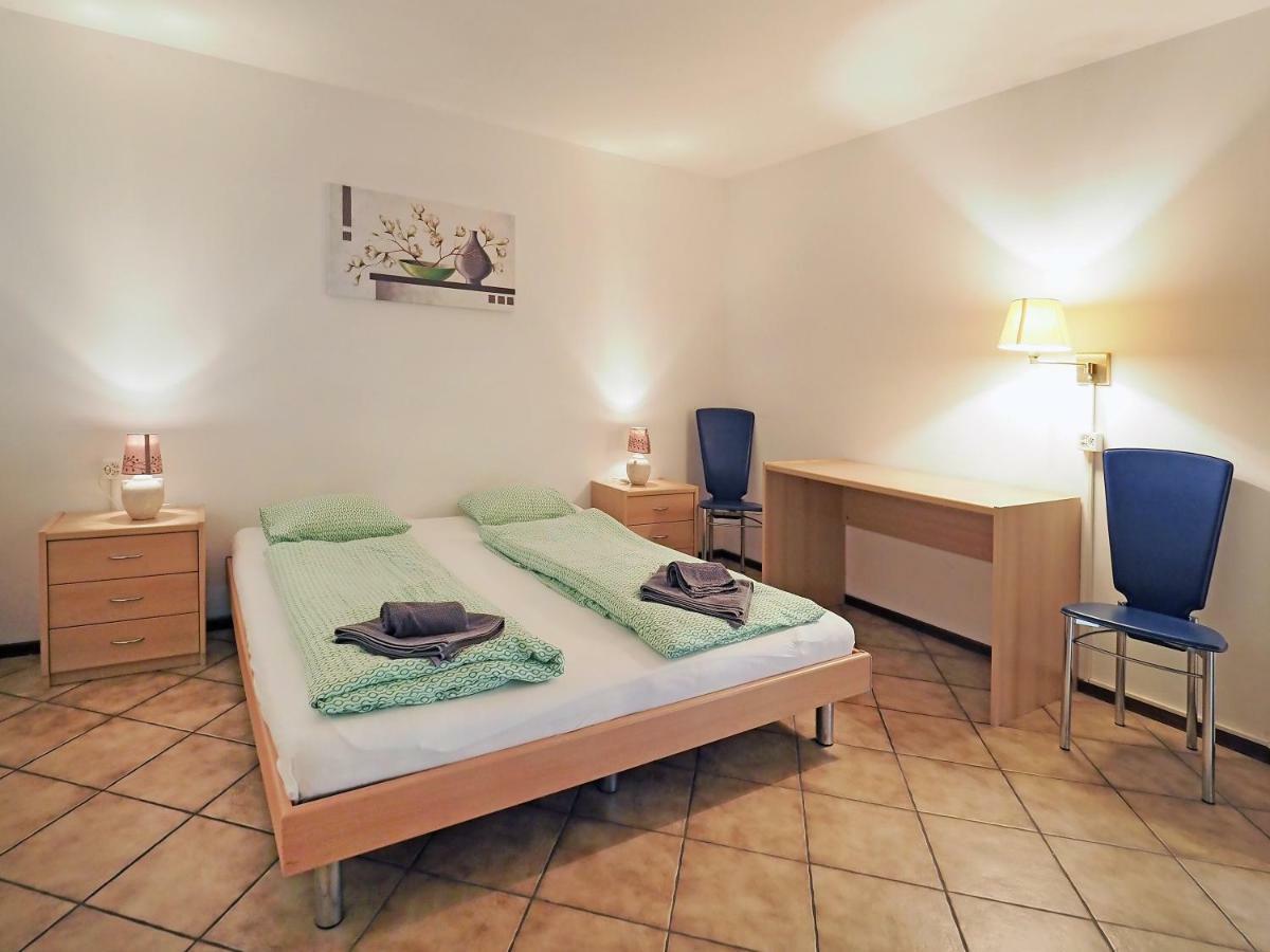 Apart Holidays - Residenza Flora Locarno Exterior foto